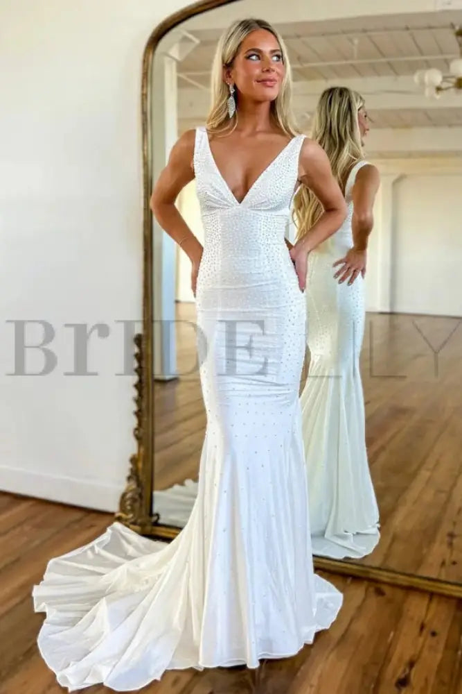 Green Prom Dress Mermaid V Neck Long Evening Dress with Beadings