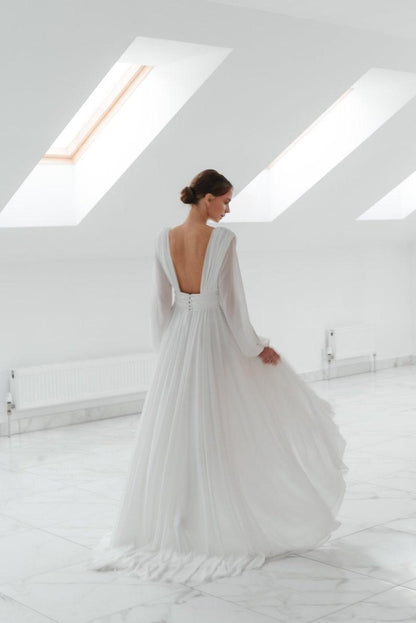 Concise wedding dress Church wedding dress Elegant bridal gown Lovely bridal dress