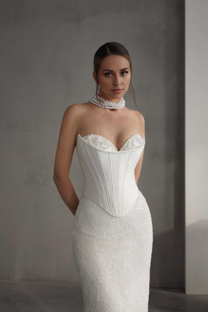 Wedding dress Basque Waist V Corset Wedding Dress Pearl  Wedding Dress Sparkly Wedding Dress
