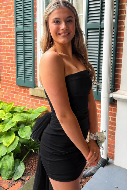 Elegant Strapless Sweetheart with Big Bow Satin Short Homecoming Dress