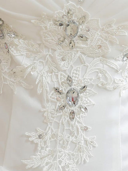 Ball Gown Wedding Dresses Sweetheart Neckline Floor Length Organza Strapless Glamorous Sparkle & Shine