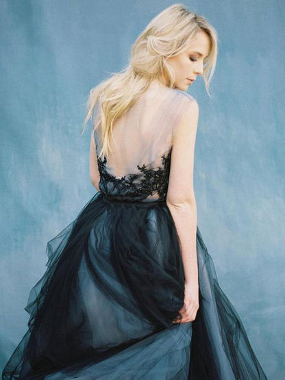 Black Gothic Wedding Dresses Dramatic A-Line Lace Bridal Gown