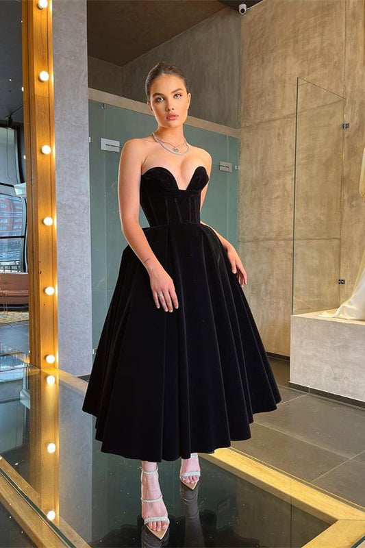 Black Tea-Length Prom Dress Sweetheart Ruffle Satin Evening Dress Sleeveless