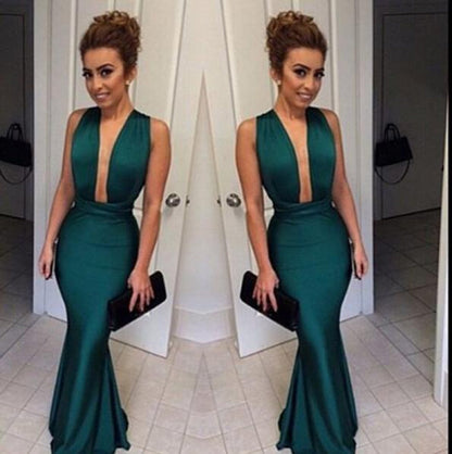 Bridelily Dark Green Mermaid Prom Dresses Deep V Neck Satin Evening Gowns