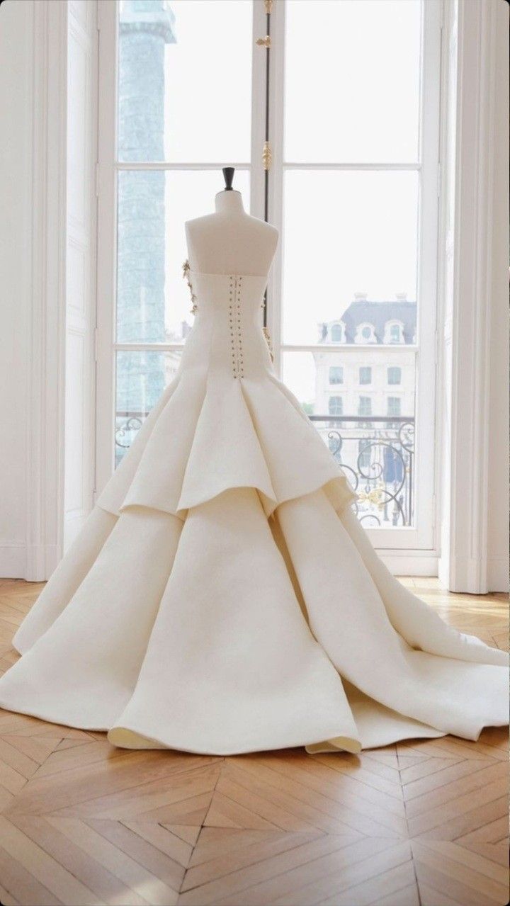 Girlhomeshops-Ivory and Gold Beaded Long Layered Floor-Length Wedding Dress with Train gh5389