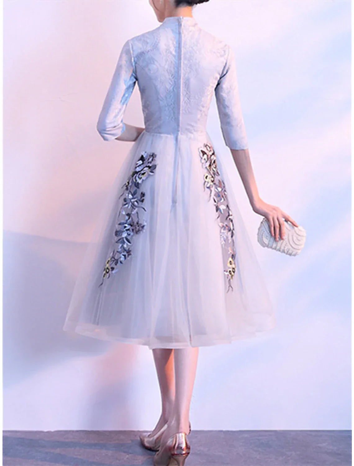 A-Line Mother of the Bride Dress Elegant Vintage High Neck Tea Length Lace Tulle Half Sleeve with Appliques