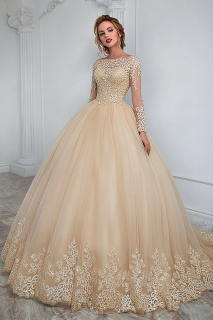 White Aline Wedding Gown Long Sleeves Tulle Bridal Dress with Lace Appliques