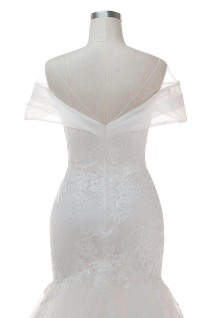 Trumpet-Mermaid Court Train Tulle Wedding Dress CW2401