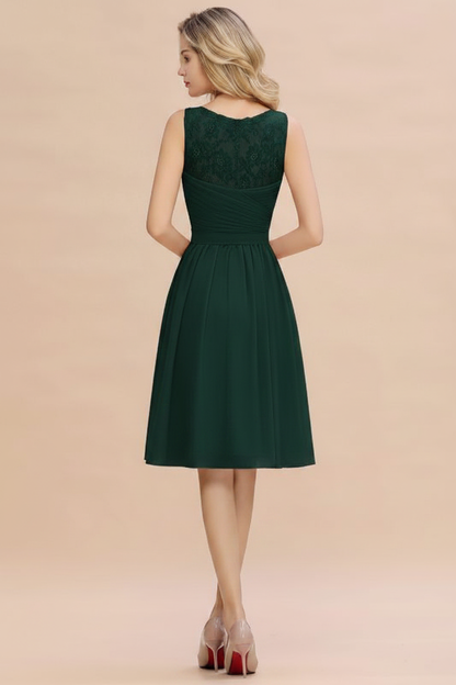 Elegant Ruffle Chiffon Short Bridesmaid Dress Sleeveless V-Neck Aline Knee Length Homecoming Dress