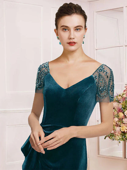 DingjiSheath / Column Mother of the Bride Dress Formal Vintage Elegant V Neck Sweep / Brush Train Lace Velvet Short Sleeve with Sequin Ruffles Split Front