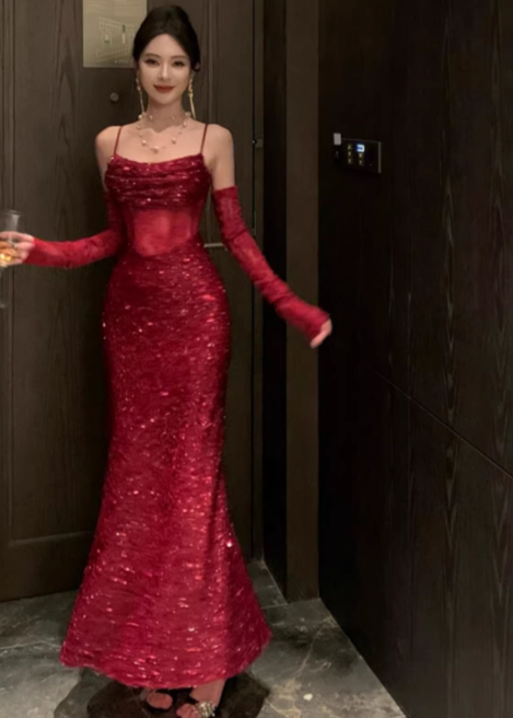 Chic Burgundy Prom Dress Sequins Sheath Spaghetti Straps Evening Dress Sleeveless Birthday Dress DP05222