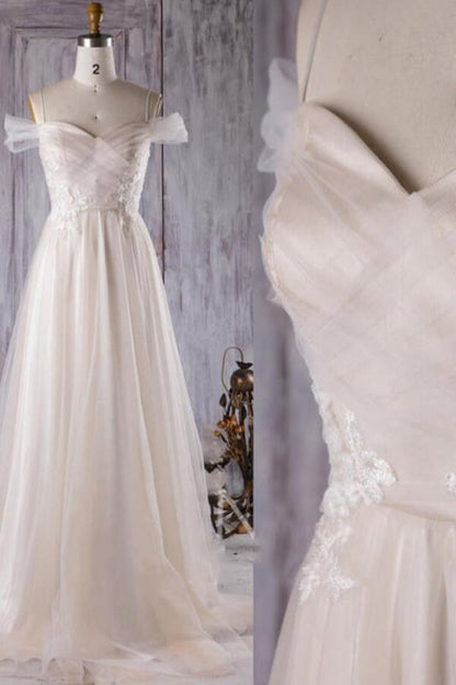 Elegant Cold-shoulder Sweep Train Wedding Dress
