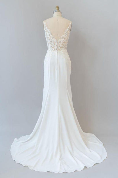 Elegant Lace Mermaid Wedding Dress Floor Length Bridal Gown with Sleeves