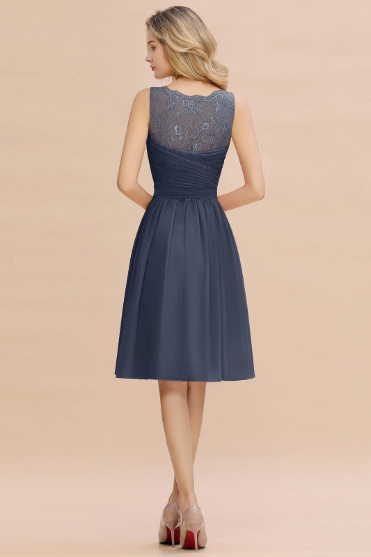 Elegant Ruffle Chiffon Short Bridesmaid Dress Sleeveless V-Neck Aline Knee Length Homecoming Dress