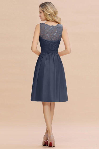 Elegant Ruffle Chiffon Short Bridesmaid Dress Sleeveless V-Neck Aline Knee Length Homecoming Dress