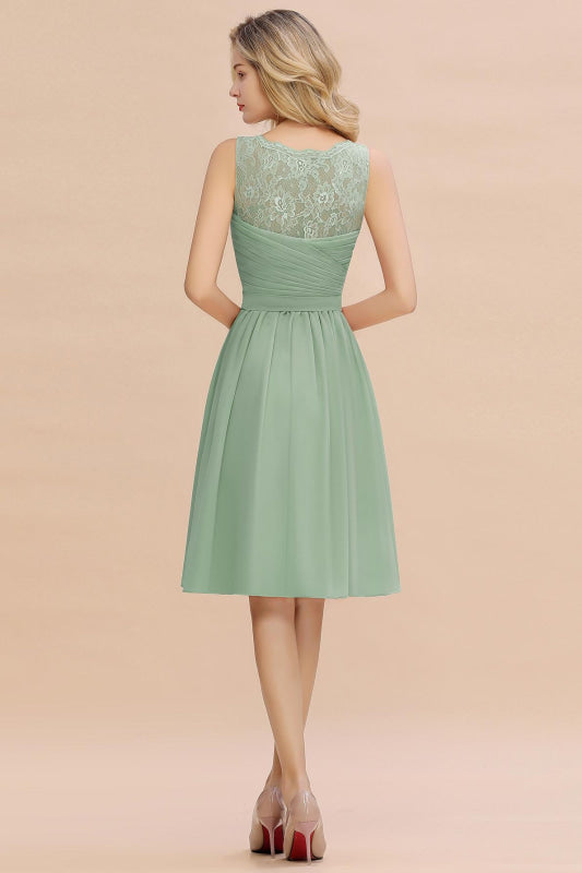 Elegant Ruffle Chiffon Short Bridesmaid Dress Sleeveless V-Neck Aline Knee Length Homecoming Dress