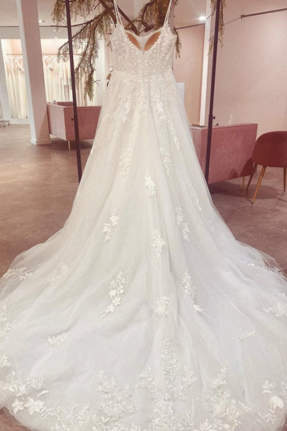 Elegant Strapless A-line Wedding Gown with Spaghetti Straps and Lace Appliques
