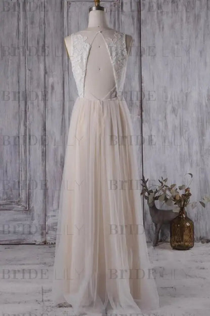 Elegant V-neck Lace A-line Wedding Dress Sleeveless