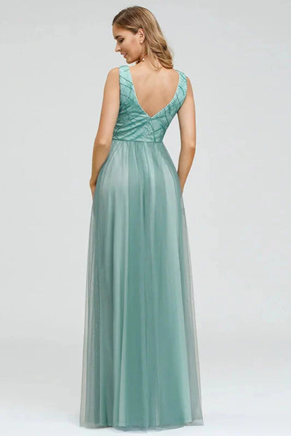 Elegant V-Neck Sleeveless Long Evening Gowns Tulle With Appliques