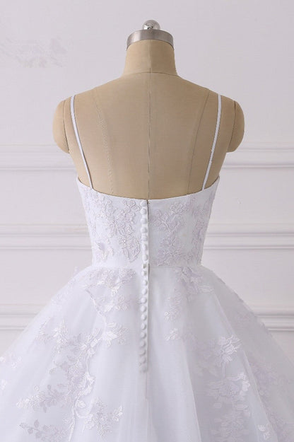 Elegant V-Neck Wedding Dress with Lace Appliques and Spaghetti-Straps