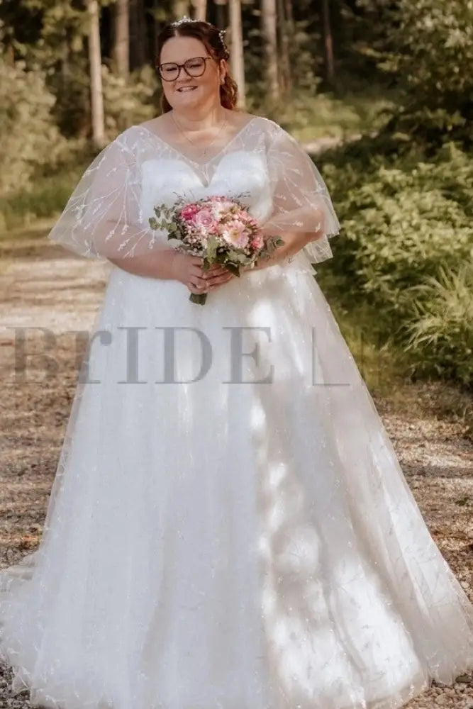 Exquisite Ivory Wedding Dress Aline Plus Size Tulle Lace Bridal Gown with Sleeves