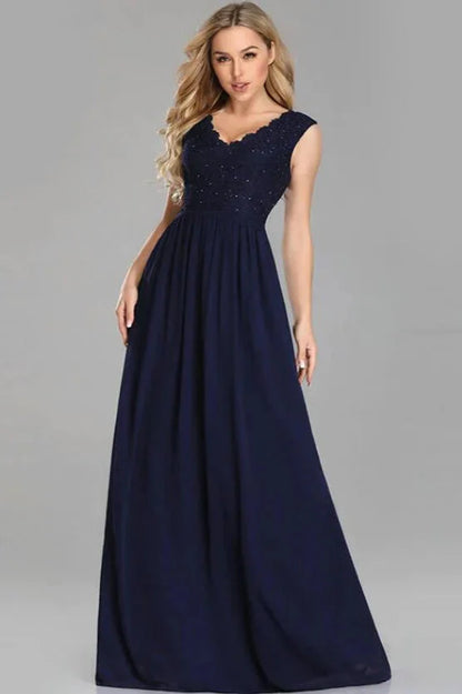 Gorgeous Navy Blue Lace Prom Dress Long V-Neck Beadings Evening Gowns