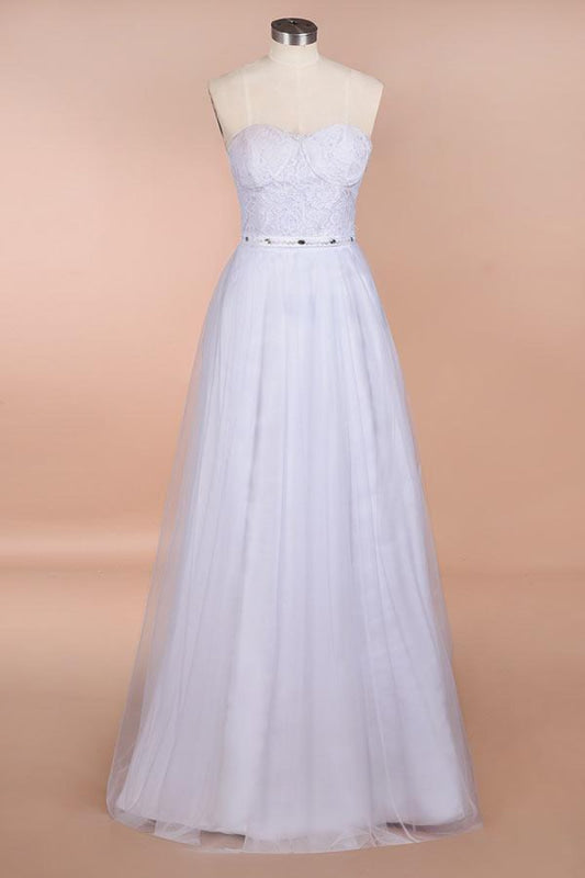Graceful Strapless Tulle Lace A-line Wedding Dress