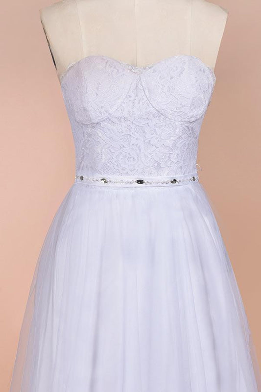 Graceful Strapless Tulle Lace A-line Wedding Dress