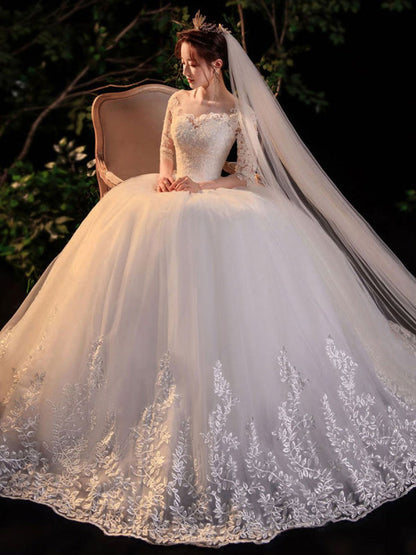 Half Sleeves Simple Wedding Dress White Jewel Neck Appliques Ball Gown