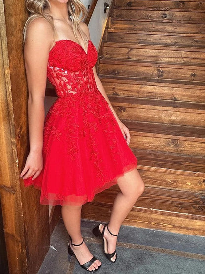 A-line Princess Tulle Applique Sweetheart Sleeveless Short Tight Bra Homecoming Dress