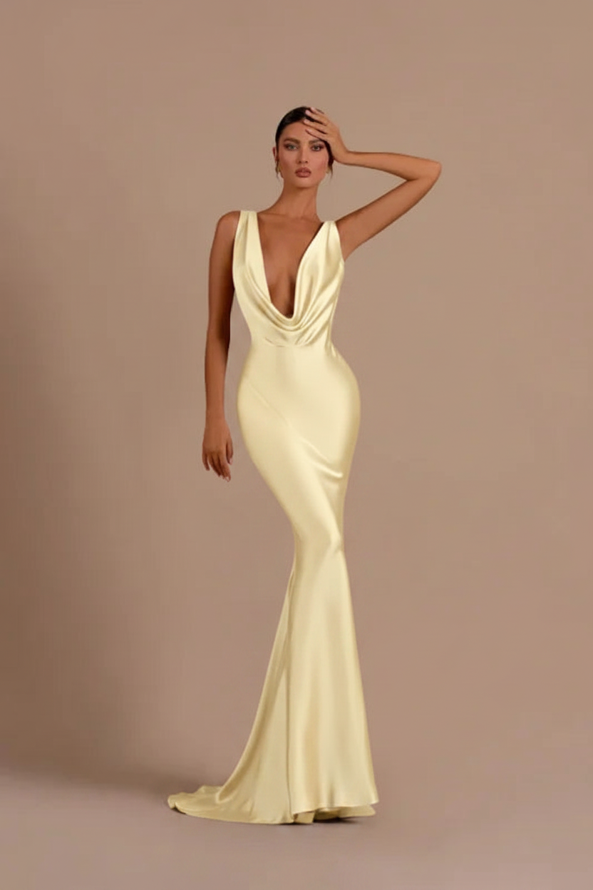 Elegant Champagne Mermaid Prom Dress Long Slimming with Ruffles