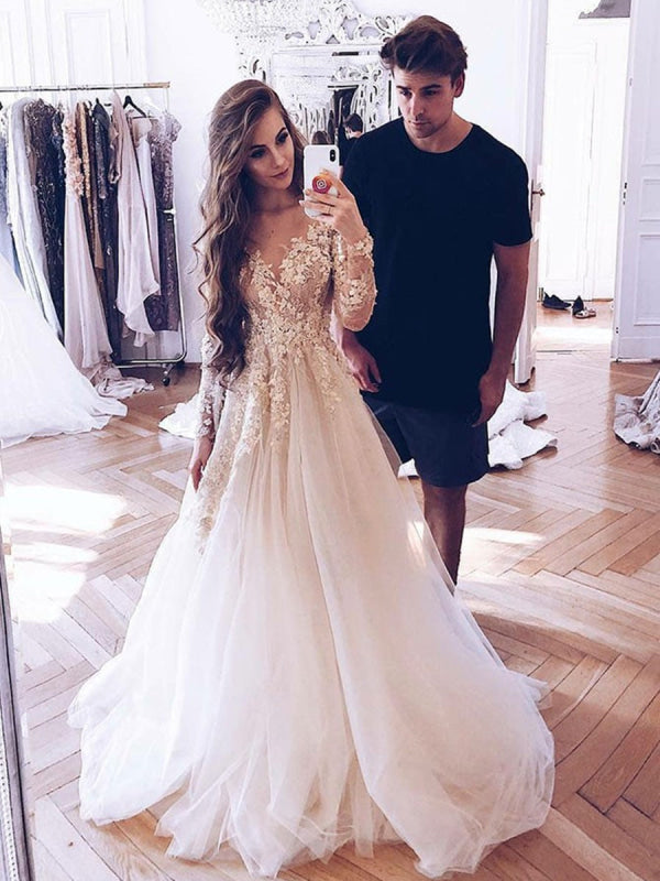 Long Sleeves Lace Appliques Light Champagne Tulle Wedding Dress