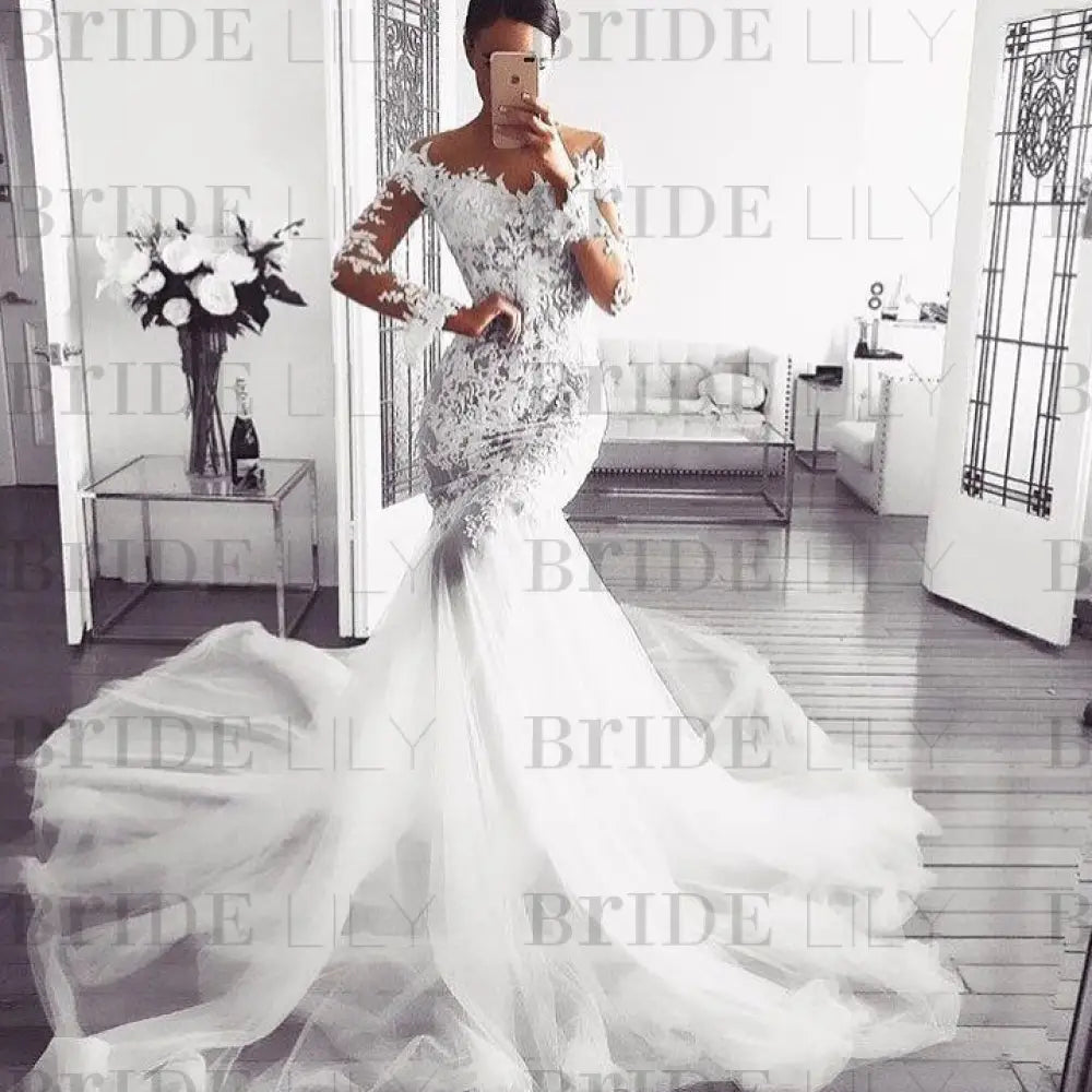 Modern Mermaid Wedding Dress with Long Sleeves and Lace Appliques