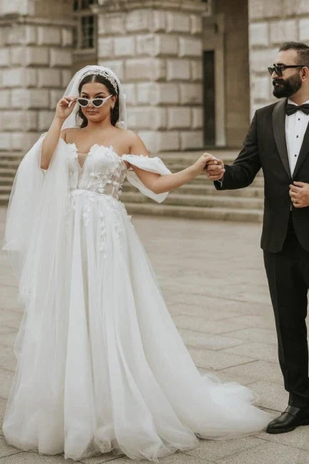 Wedding Dress Off The Shoulder A Line Lace Tulle Bridal Dress Floor Length Elegant