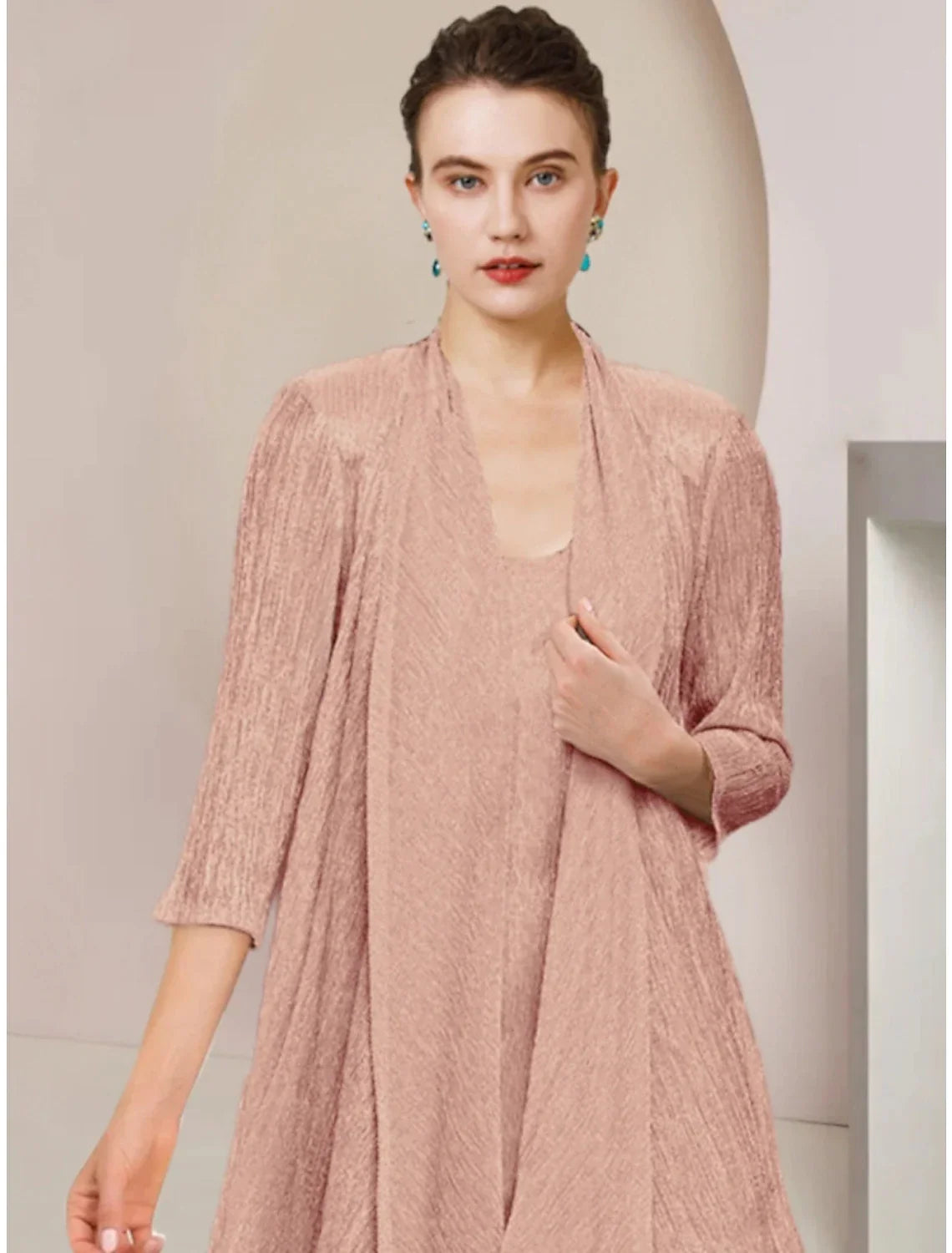 Two Piece Mother of the Bride Dress Simple Petite Scoop Neck Knee Length Lace 3/4 Length Sleeve with Pleats Solid Color