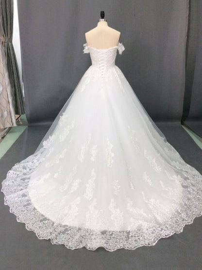 Off The Shoulder Ball Gown Wedding Dress Short Sleeve With Train