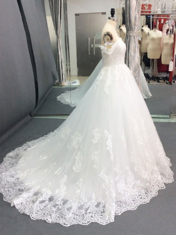 Off The Shoulder Ball Gown Wedding Dress Short Sleeve With Train