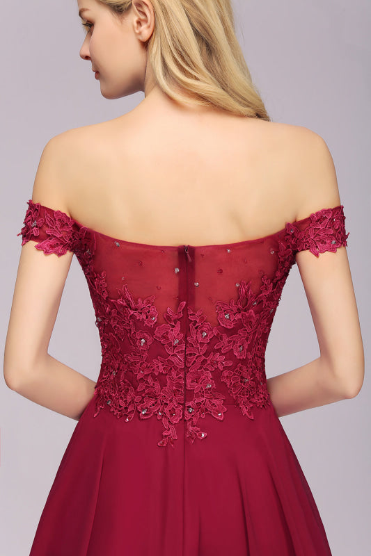 Off-the-shoulder Short Lace Bridesmaid Dresses