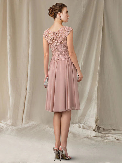 A-Line Mother of the Bride Dress Elegant Jewel Neck Knee Length Chiffon Lace Sleeveless with Pleats