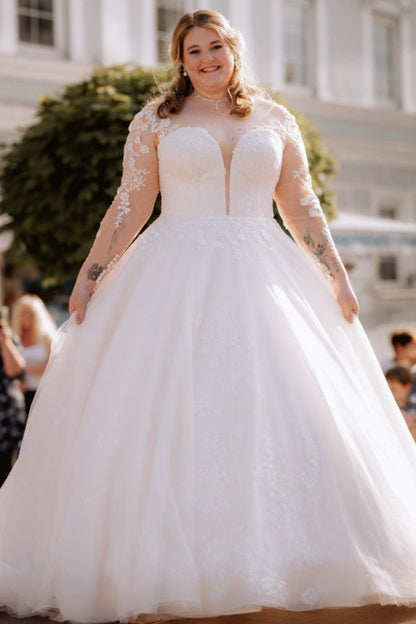 Plus Size A-Line Wedding Dress with Long Sleeves Romantic Tulle Bridal Gown