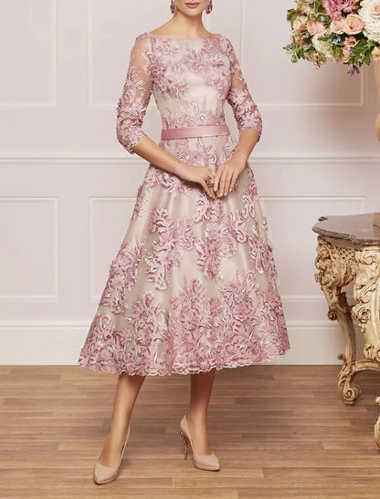 A-Line Mother of the Bride Dress Wedding Guest Elegant Vintage Plus Size Bateau Neck Tea Length Lace Half Sleeve with Lace Sash / Ribbon