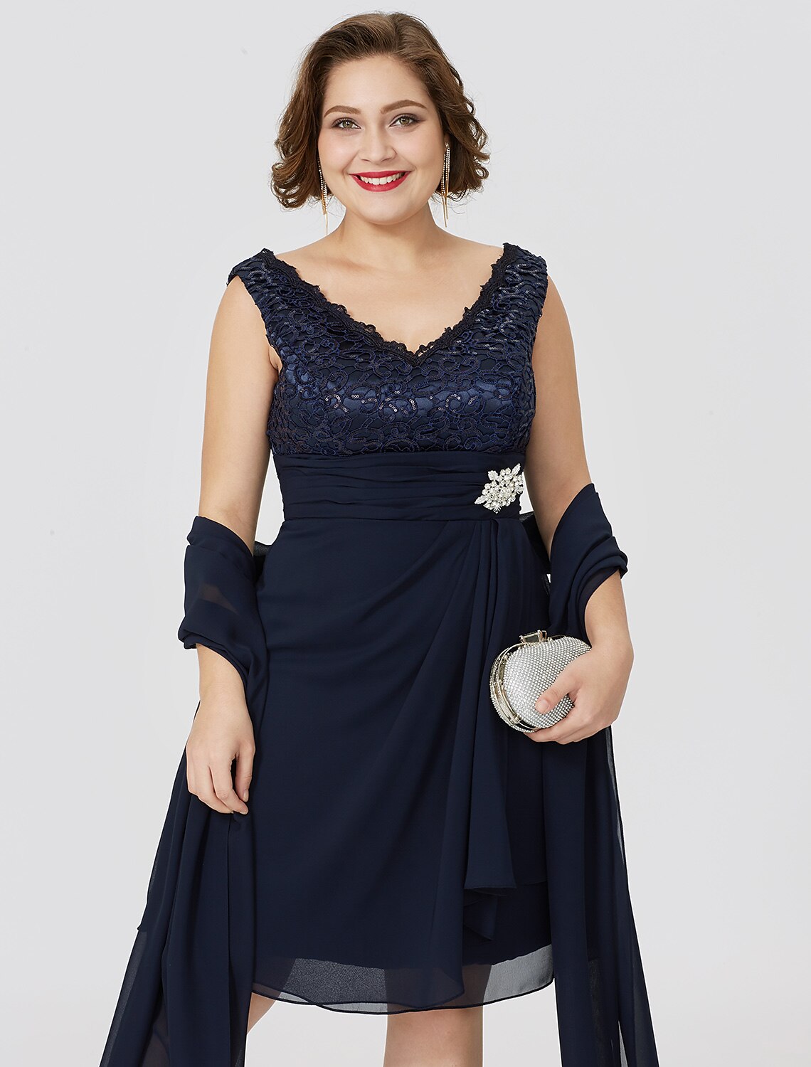 Aimishang A-Line Mother of the Bride Dress Classic & Timeless Plus Size Wrap Included V Neck Knee Length Chiffon Lace Sleeveless yes with Ruched Crystal Brooch