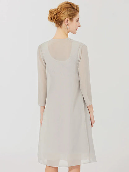 Sheath / Column Mother of the Bride Dress Formal Classic & Timeless Elegant & Luxurious Convertible Dress Jewel Neck Knee Length Chiffon 3/4 Length Sleeve with Criss Cross Crystal