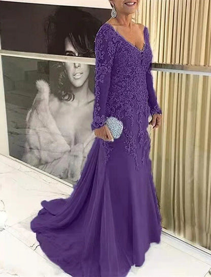 Mermaid / Trumpet Plus Size Curve Mother of the Bride Dresses Elegant Dress Formal Wedding Guest Sweep / Brush Train Long Sleeve V Neck Lace with Appliques