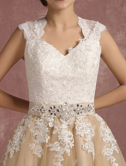 Short Champagne Vintage Wedding Dress Lace Applique Keyhole Bridal Dress