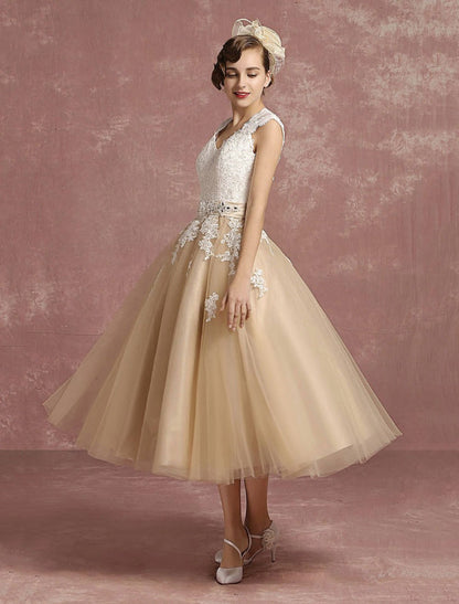Short Champagne Vintage Wedding Dress Lace Applique Keyhole Bridal Dress