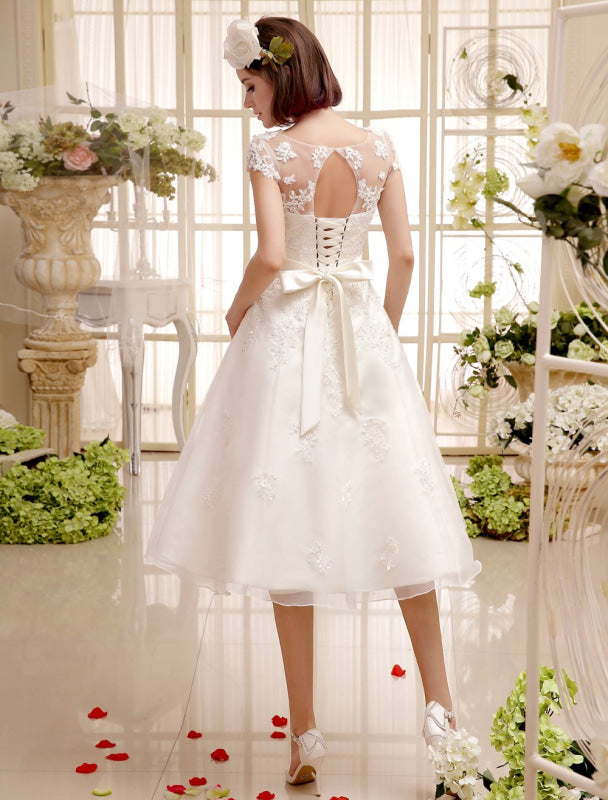 Short Wedding Dresses Ivory Lace Applique Vintage Bridal Dress Illusion Sweetheart Open Back Tea Length Wedding Reception Dresses