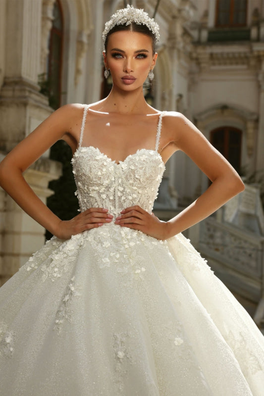 Spaghetti Straps Sweetheart  A-Line Appliques Lace Ball Gown Wedding Dress