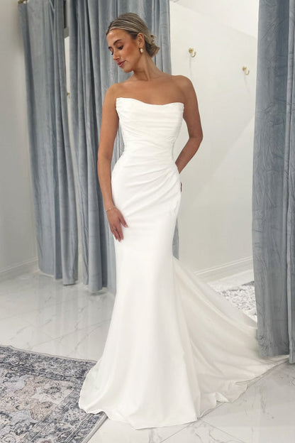 Strapless Mermaid Lace Appliques Wedding Dress Sweetheart Bridal Dress with Train