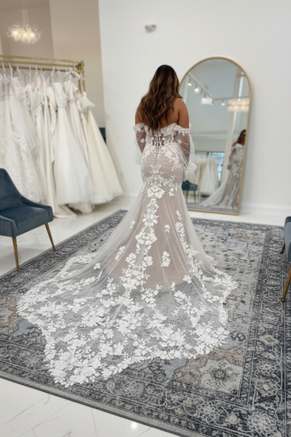 Sweetheart Appliques Lace Mermaid Wedding Dresses Chapel Train